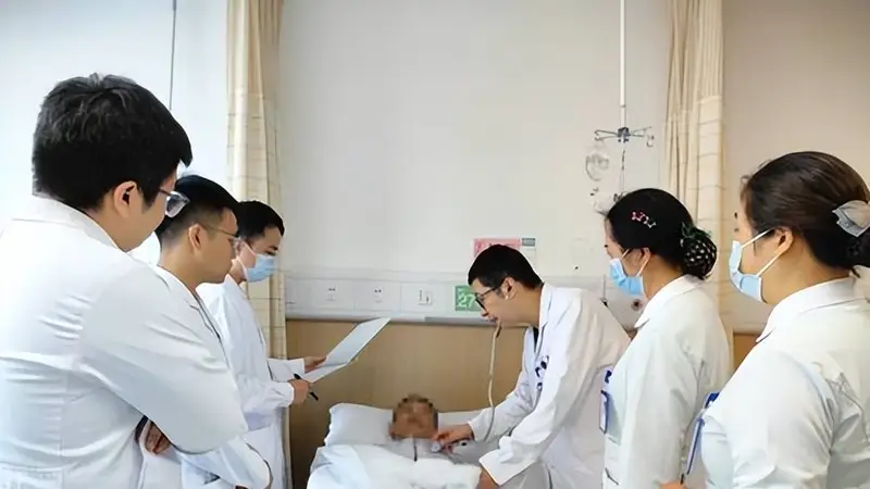 全线溃败!从清华北大,到地方院校,临床医学位次集体跳水