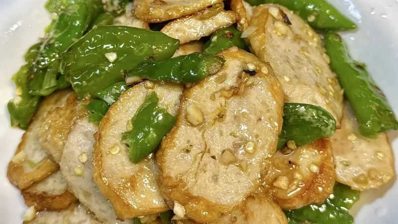 哟？这道青椒炒肉卷，竟让米饭多吃了两碗！