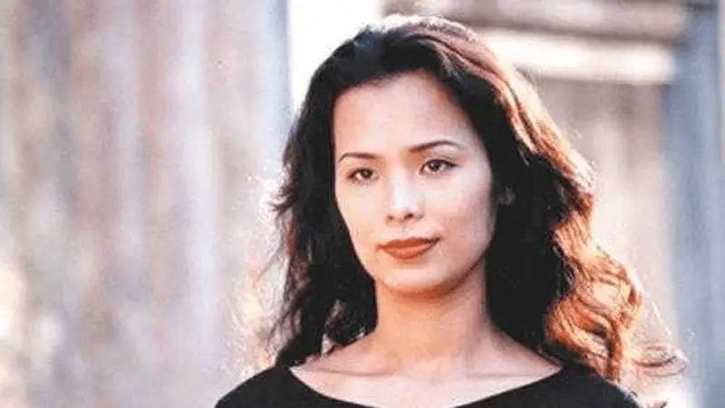 文艺圈外籍婚恋折射：细数那些曾陷异国婚姻困境的演艺女性