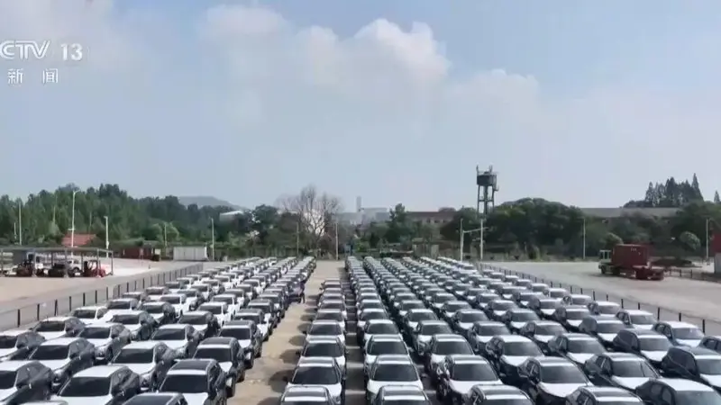 新能源车的这两个“首次”,意味着什么?