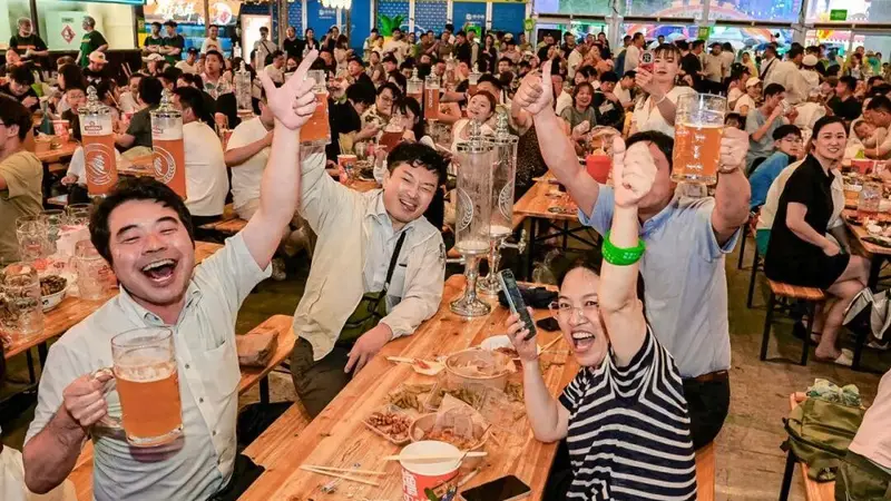 啤酒冷热知识大揭秘:超越冰镇与泡沫的隐藏奥秘