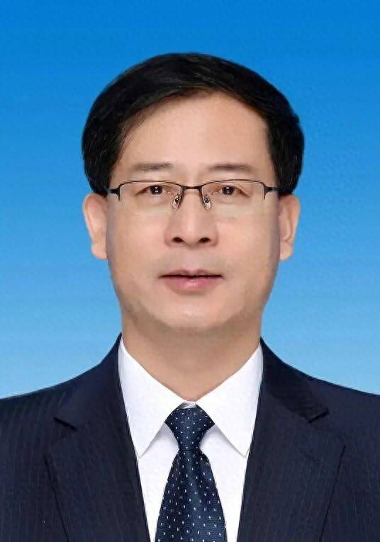 涉嫌严重违纪违法，内蒙古自治区呼和浩特市人大常委会原副主任吴文明被查！曾任呼和浩特市发改委主任、赛罕区区长、玉泉区区委书记等职