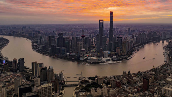 担当，成就上海