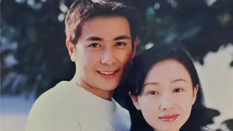 保剑锋方发声明：与黄慧颐曾有过婚姻关系，双方自愿协议离婚