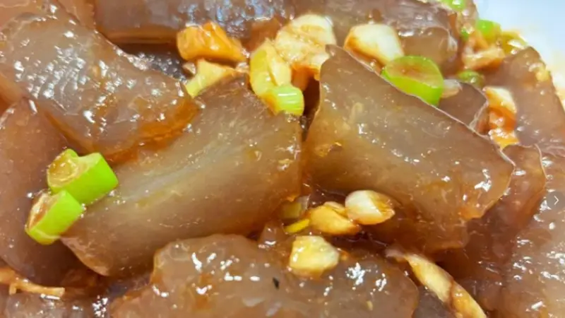 比例决定口感,手把手做出半透明琥珀薯粉糕