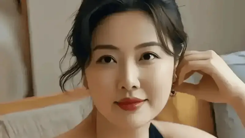 古城文艺里 50后男人的烟火底气,藏着岁月沉淀的温和与担当
