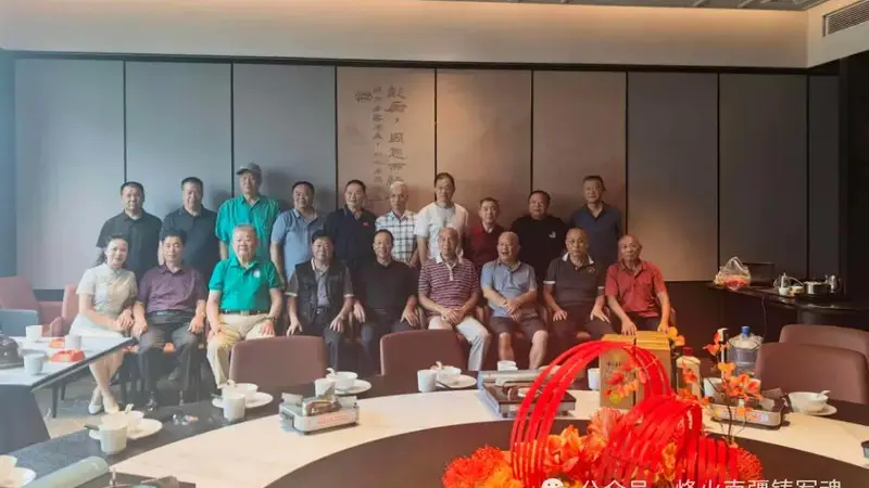 九域古城热土间 炮一师战友共赴八一文艺欢聚