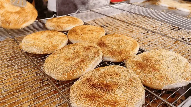 藏在临夏大山里的美味!阿婆做的火麻饼,一口咬出秋天的温柔