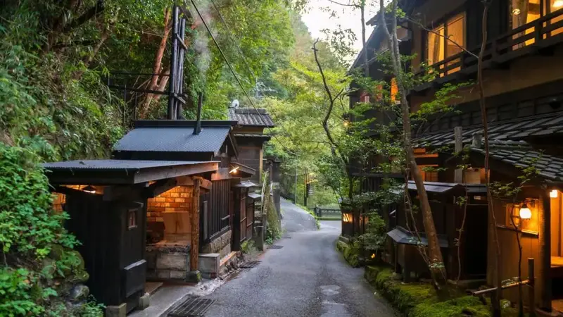 日本温泉旅馆，是如何从传统住宿一步步变成全球高端资产的？