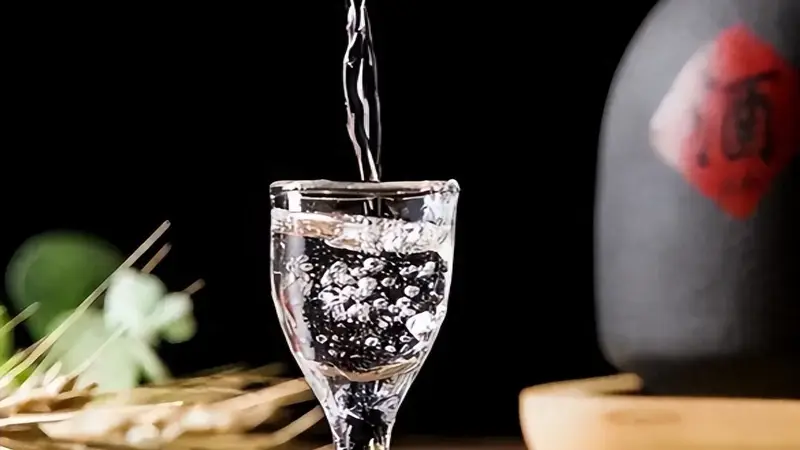 中国白酒终局：黄金时代结束后，为何只有一种酒能笑到最后