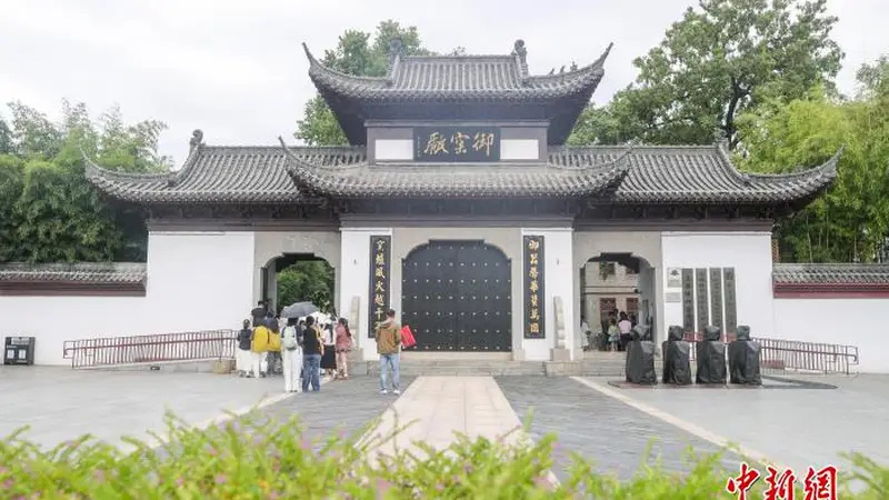 古城景德镇的瓷韵风华：从手工瓷业遗存探寻跨越古今的文化根脉