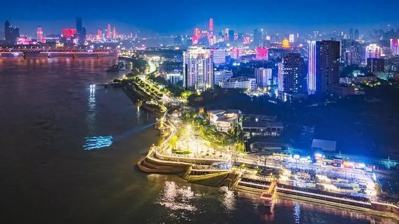 徐海波：夏日江城的长江之约 | 夏日中国