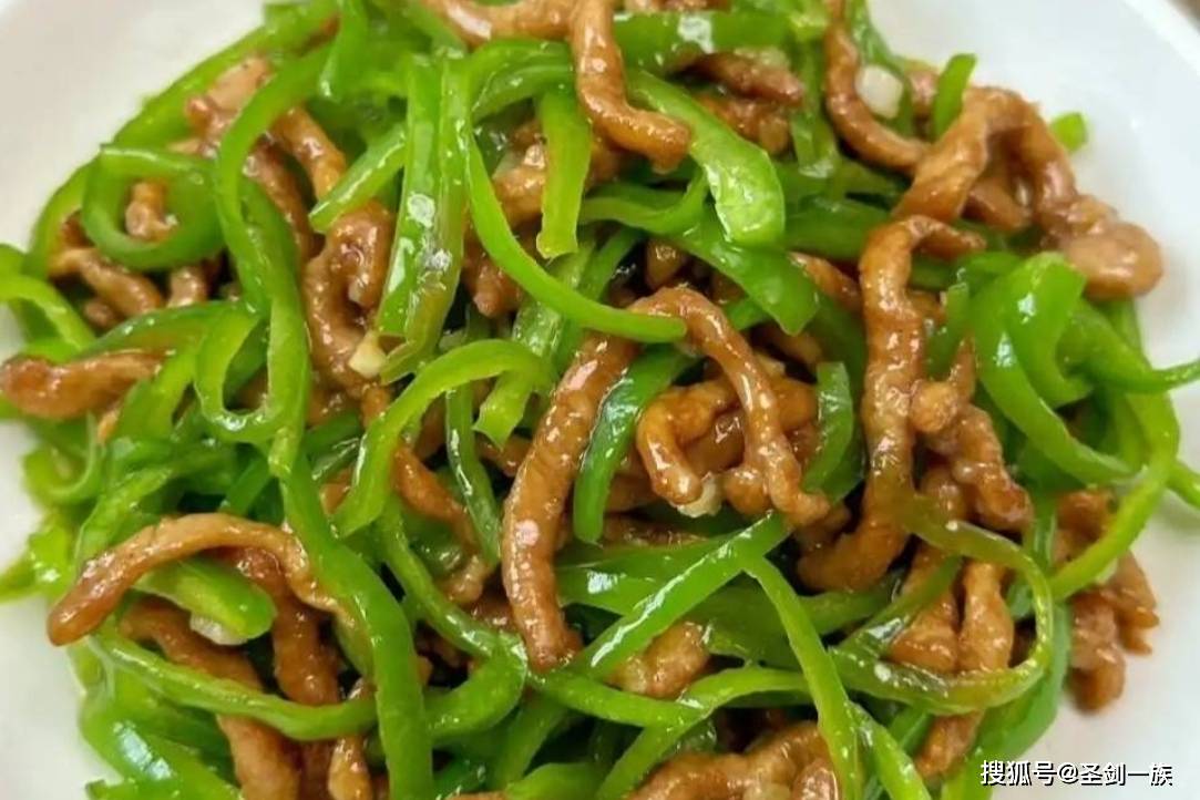 入伏前，宁可少吃肉，也别忘吃8种“碱性菜” 去火润燥，安稳度夏