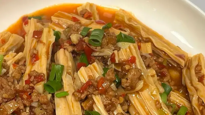 肉沫腐竹:一口入魂的懒人下饭神器,连吃三碗不抬头!