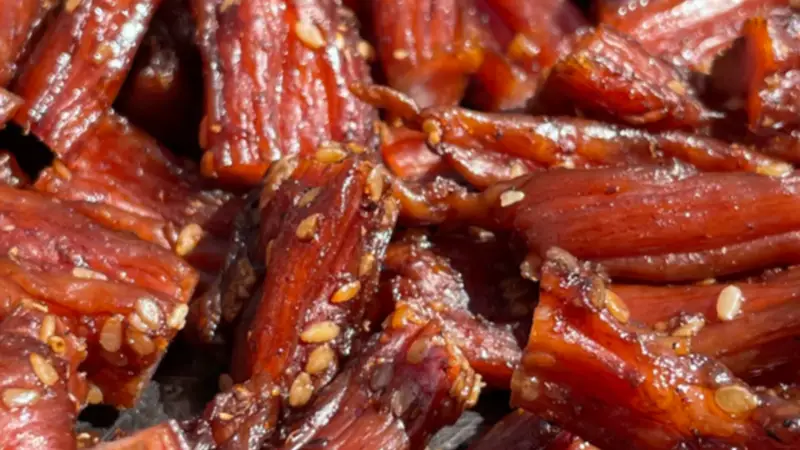 港味街头香：肉干的功夫与情感