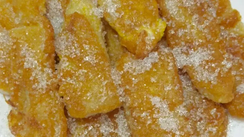 酥脆金黄煎糍粑，米香四溢满口年味