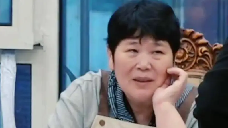 女儿说房主任愧疚式教育，称 “她想从我身上找那些愧疚感”