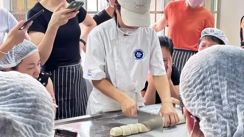 广东惠东：精进面点技艺！大岭街道开展广式点心制作第二期培训班
