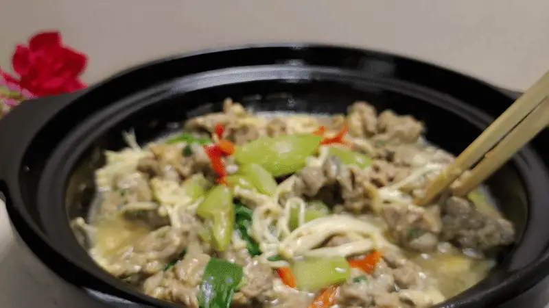 3种食材一锅焖,省事又好吃!有菜有肉满口鲜嫩、又能多吃两碗饭,不知道吃啥时就做这一道
