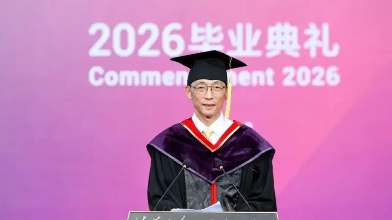 面对待遇高8倍的保险公司offer为何选择科研？施一公清华演讲谈选择
