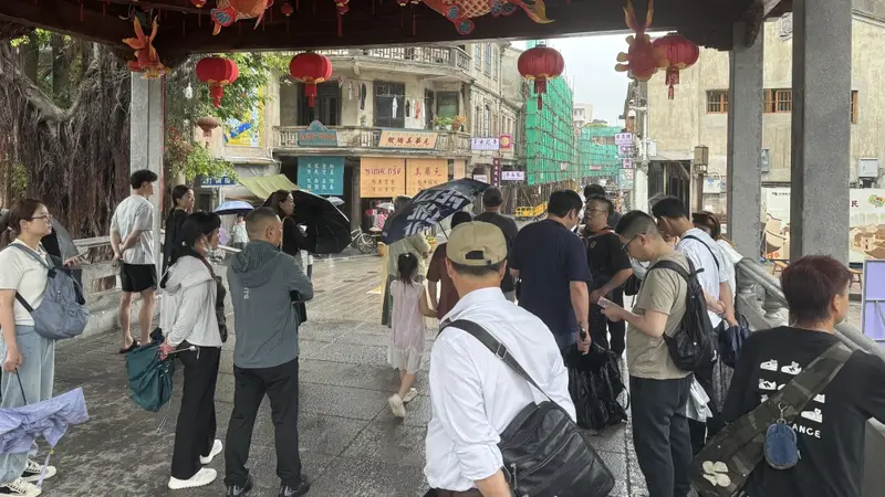 小城大事｜从英歌战舞到阿嬷情书：这座古城何以潮韵悠扬