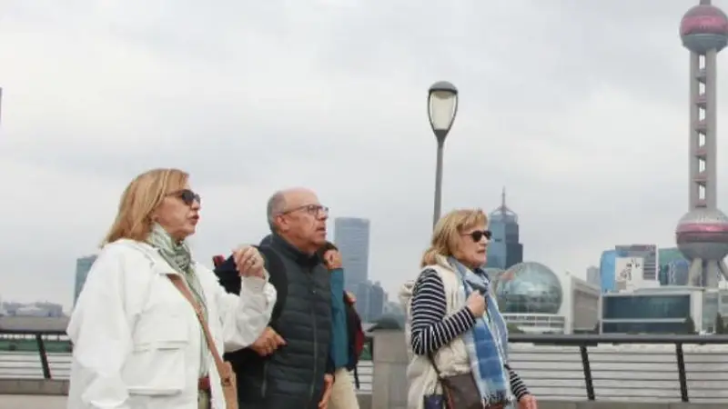 中国旅游热潮：大批老外入境度假目的非观光