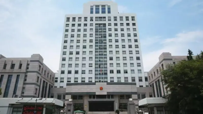 独身男子去世 弟弟继承房产 侄女要分一半？