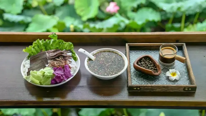 古城陇川:当咖啡邂逅撒苤,撞出文化融合的独特风味