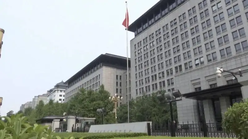 古城悠悠间 科技潮涌里 中国在大国博弈中踏稳文化根脉砥砺前行
