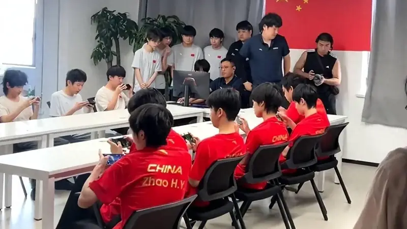 亚运会训练室曝光，一诺带队面对面战斗，陪练团个个都是天才少年