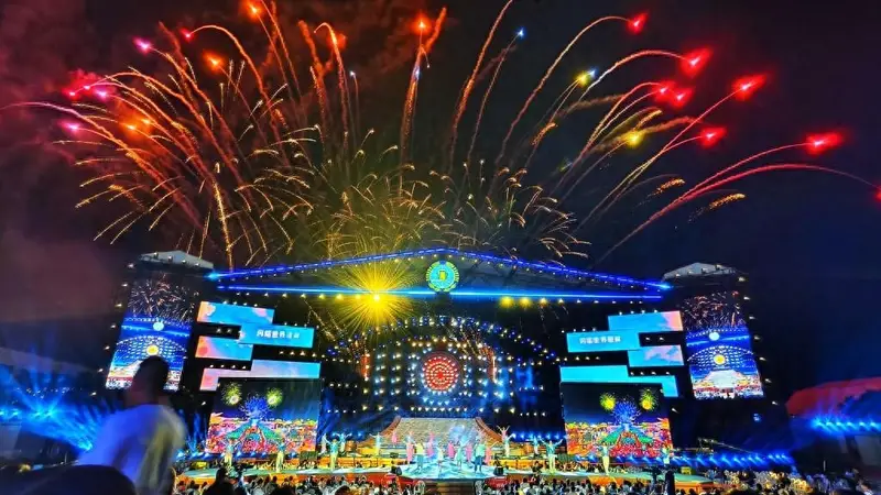 接待游客718万人次，消费啤酒3040余吨！金沙滩啤酒城30天狂欢圆满落幕