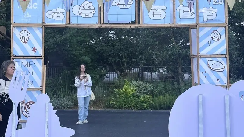 面包脑袋集合！逛一圈试吃吃到饱，碳水爱好者狂欢