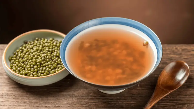 绿豆汤为啥会变红？多数人不知道的食材小变化