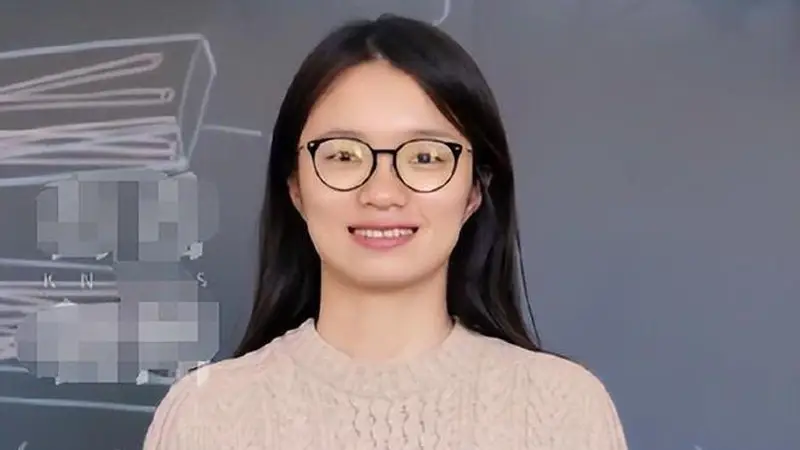 王虹得数学大奖不到24小时,不对劲一幕发生,终于懂杨振宁的遗憾