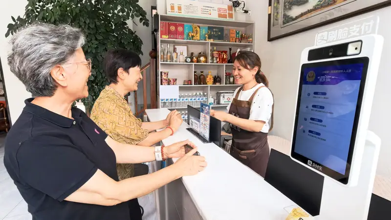 云南曲靖金河酒店区位揽风光 暖心迎宾客
