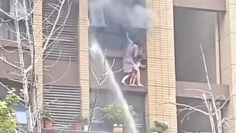 江苏火灾坠楼女童身亡:网友质疑救援情况 事发数日当地仍未回应