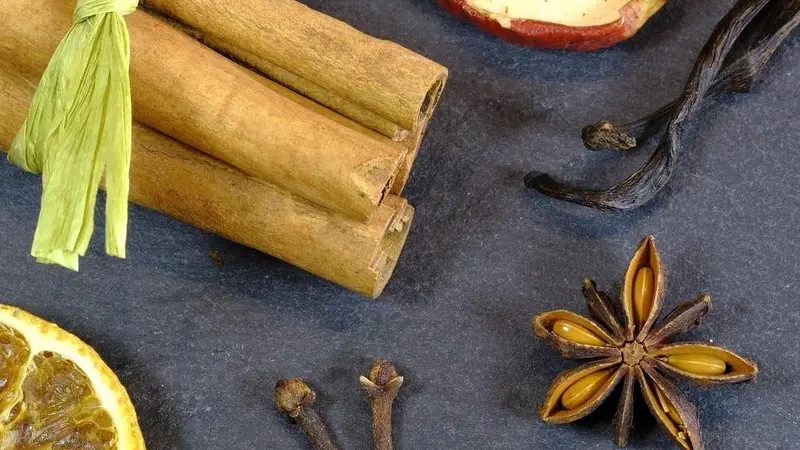 古城秋意里的炖肉巧思：陈皮八角配出温润烟火气