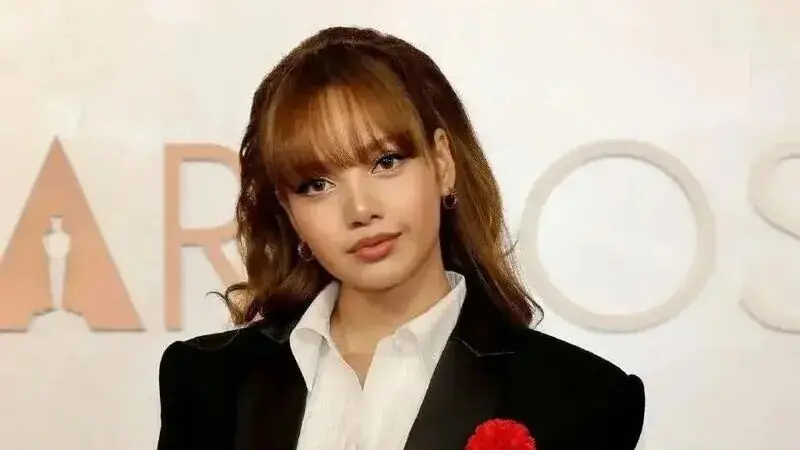 【2026.7.3】Lisa和驴三公子？小某书伦子有好消息？李沁和龚俊有可能？《爱情有烟火》不太好？演员接下来开演唱会不太好通过？