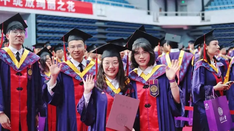 清华大学：截至2026年6月，毕业生国内重点单位就业率连续16年超过80%，赴西藏、青海、新疆等地区就业人数较去年同期显著提升