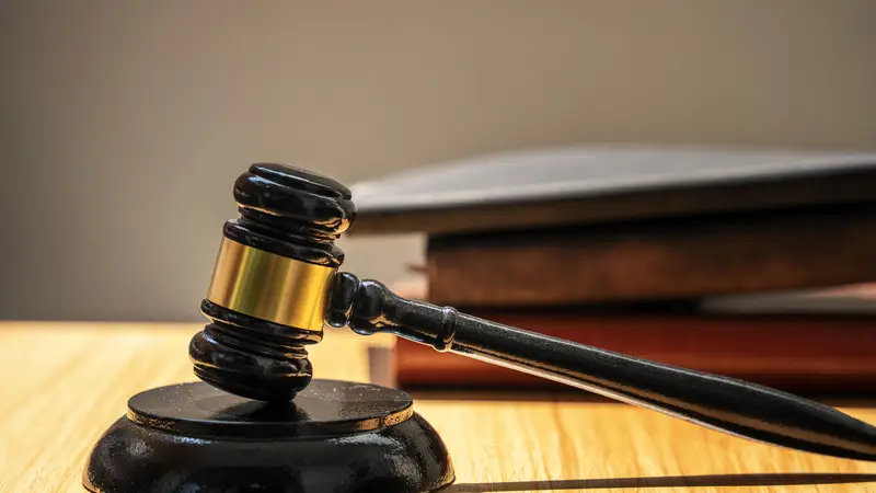 男子因蹭酒误会驾车撞人致死被执行死刑 死者家属起诉同饮者索赔20万被驳回，已上诉