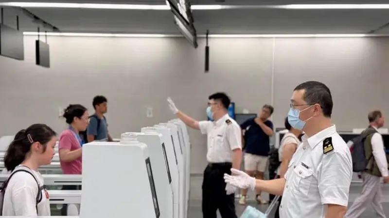 上海邮轮暑运高峰:海关科技赋能“通得快、管得好”