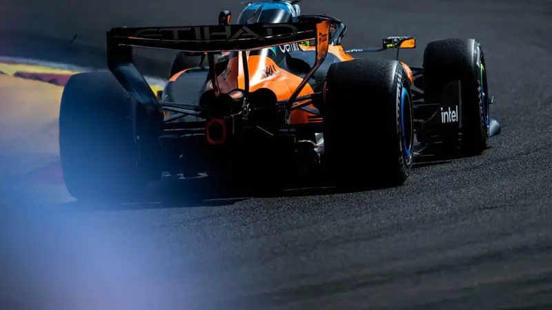 F1比利时站：安东内利杆位发车夺赛季第六冠