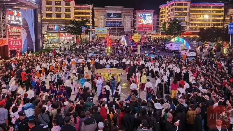 除了景区终身门票制，甘孜州还将推进高海拔旅游景区供氧全覆盖