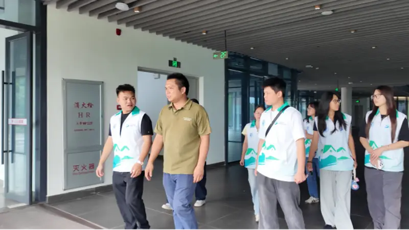 走进柏塘镇裸心茶厂 解锁山茶背后的古城文艺气息