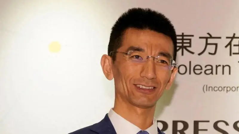 原创美丽明天首播爆红，孙东旭赢了董宇辉
