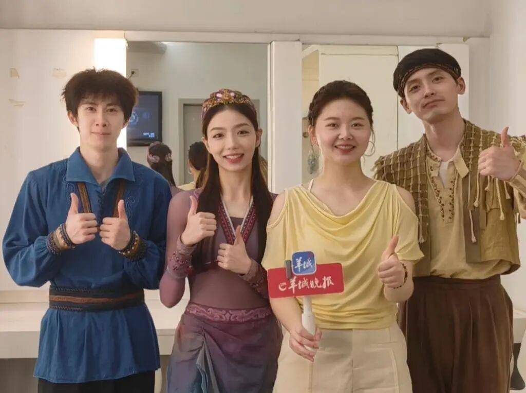 莫高窟壁画舞起来！跟着芭蕾舞剧《归义》演员们体会足尖上的敦煌