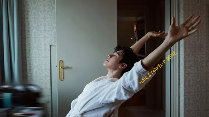 镜头里的巴黎，也在镜头里看着我