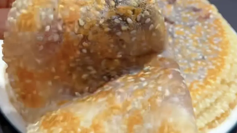不用发面！快手芝麻糯米饼，香酥带芝麻香，待客也拿得出手