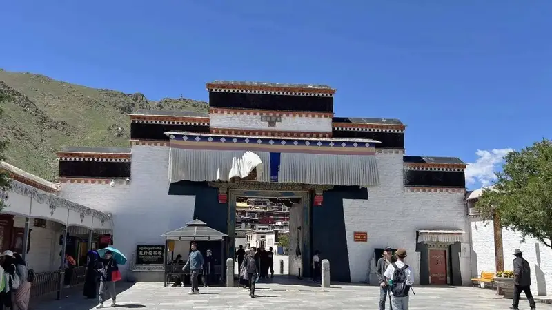 日喀则古城里的文艺清韵 扎什伦布寺藏着后藏的千年禅意底色