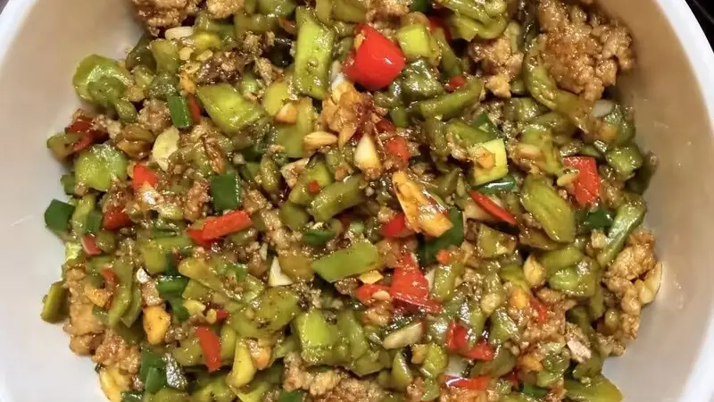 贡菜炒肉末：一口脆嫩鲜香，解锁家常下饭新境界